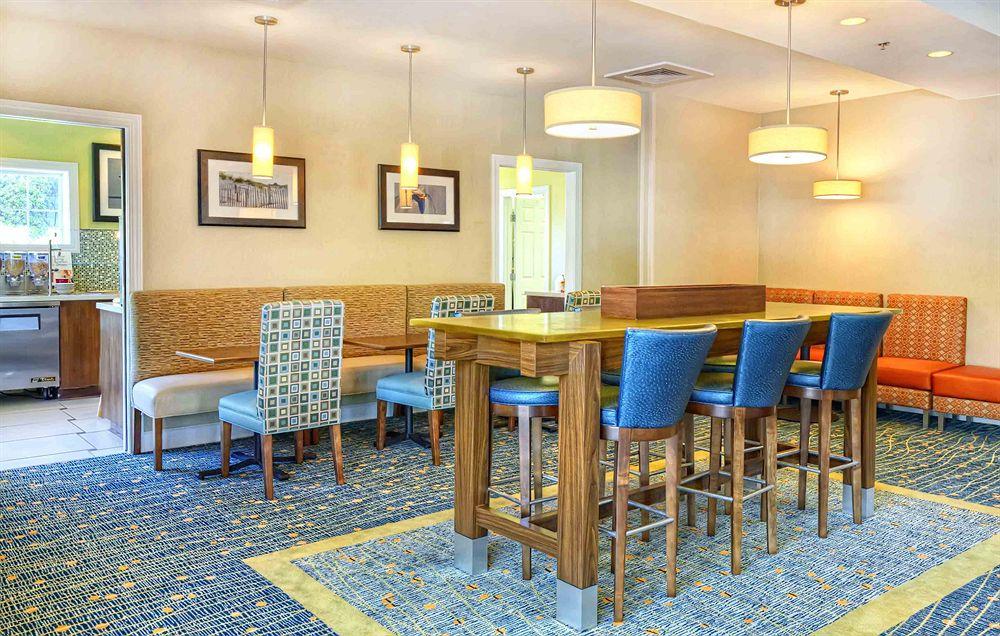Residence Inn By Marriott Wilmington Landfall Restoran fotoğraf